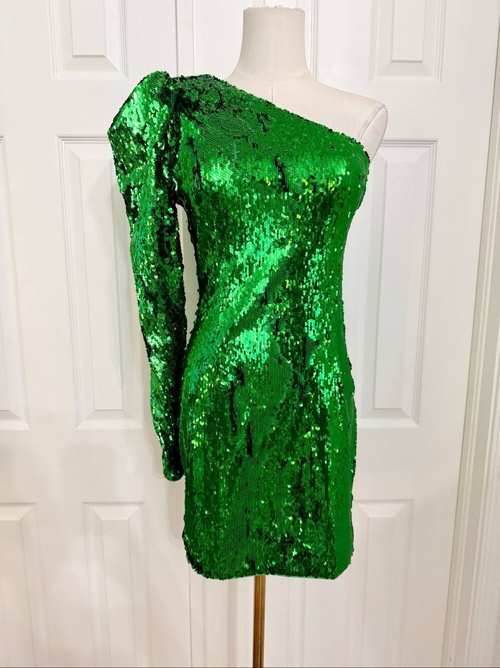 NBD Rihanna Mini Dress Bright Green Sequin XS NWT One Shoulder Asymmetrical
